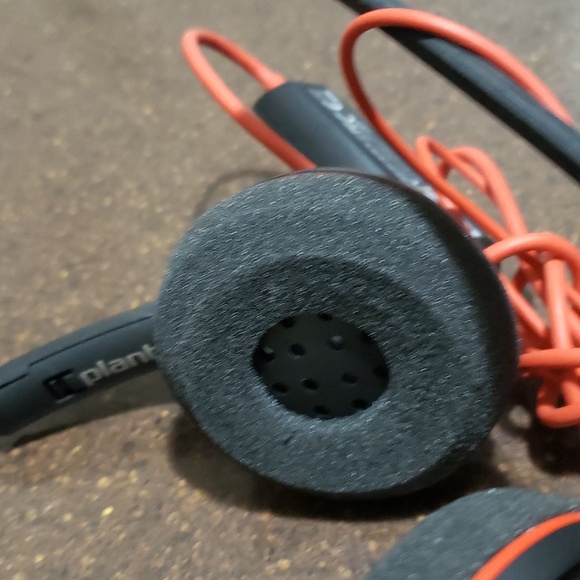 Plantronics PLT BLACKWIRE C3200 USB-A Headphones Headset FREE. - Picture 4 of 6